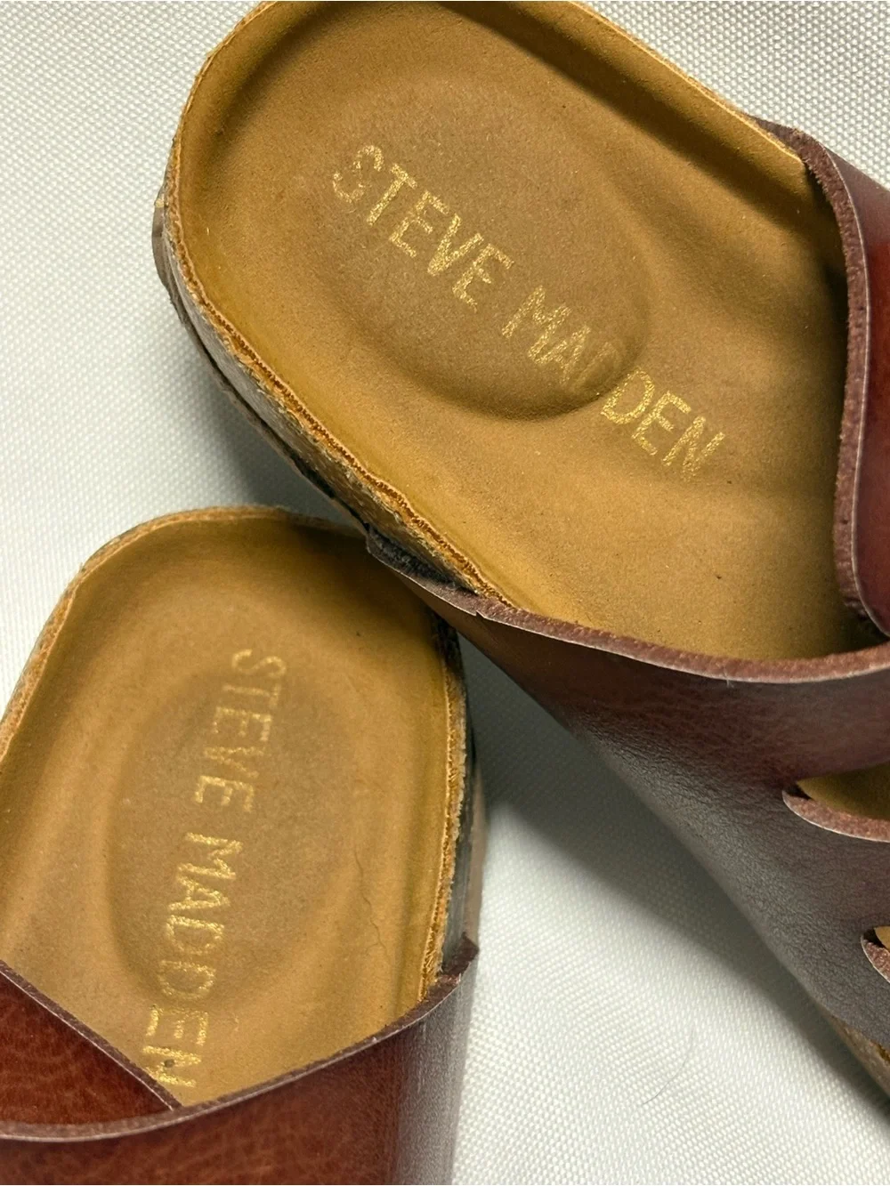Steve Madden leather cross